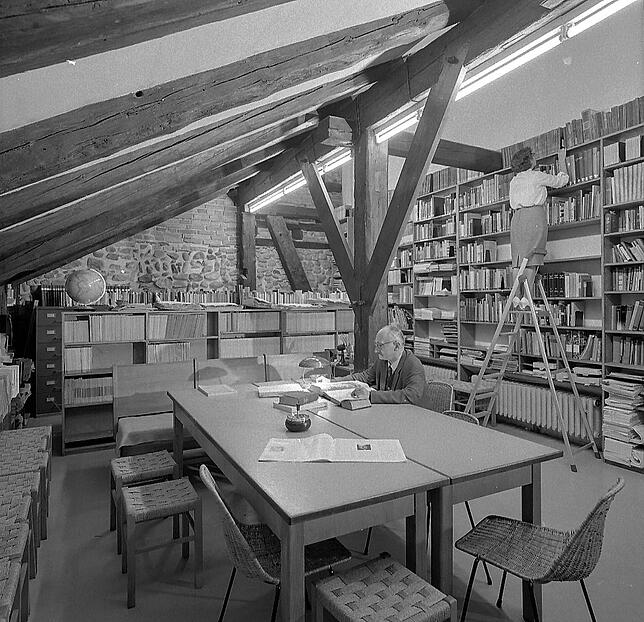 Das Archiv im Dachgeschoss in den 60ern-Jahren am Fischmarkt.