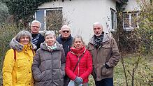 Die Anwohner Ulrike Gass, Friedemann Taut, Marieluise Sefrin, Rainer Sefrin, Danuta Hetmanski und Raimund Müller (von links) ärgern ...