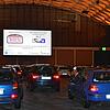In der Messehalle A1 in Friedrichshafen gibt es noch bis mindestens 13.&nbsp;Mai täglich Filme im Autokino. Aussteigen ist nur zum ...