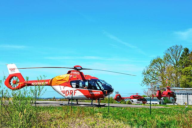 Bild 1: Gutachter sprechen sich für Verlegung des Rettungshubschrauber-Standorts in den Kreis Ravensburg aus &ndash; so wird aktuell darüber diskutiert