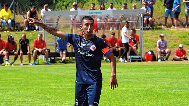 Man darf gespannt sein, wie sich Bad Dürrheims Kapitän Luis Lopez Alvarado und seine Teamkollegen nach der Trainerentlassung im Derby ...