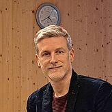 Marcus Göbeler in seinem Klassenraum in der Gebhard Gemeinschaftsschule. Dort werden Lehrer Coaches genannt, weil mehr Wert auf die ...