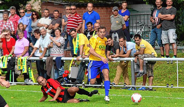 Derby in Rheinfelden: In der Vorrunde trug Musa Musliu noch das Trikot des SV Herten, nach der Winterpause spielte der heutige ...