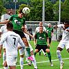 Treffsicher: Alessio Lo Russo trifft per Kopf zur Führung für den SV Herten beim 3:0 gegen den VfB Waldshut. Erdal Kizilay (Nr. 7) und ...