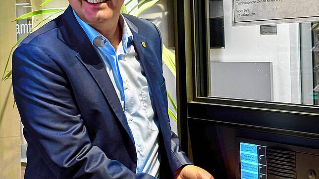 Keine Konkurrenz hat Amtsinhaber Henrik Wengert, als er in der Nacht zum Samstag seine Bewerbung einwirft. Foto: Privat