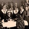 Mitglieder der örtlichen NSDAP und des Stockacher Narrengerichts bei einem Empfang im Jahr 1934. Versuche der Einflussnahme fanden schon ...