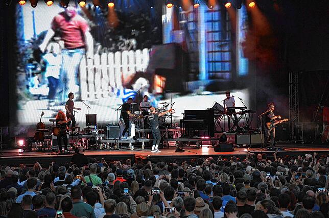 Bild 8: 5000 Besucher feiern OneRepublic beim Salem Open Air &ndash; hier gibt es die Bilder