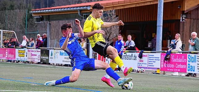 Bild 1: SV Todtmoos spielt 1:1 gegen den SV Karsau – und wir haben Fotos!