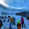 In den Vorarlberger Skigebieten herrschte es am vergangenen Samstag guter Andrang, auch wenn die Anlagen bei Weitem nicht ausgelastet ...