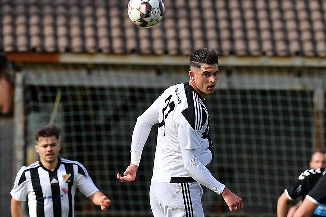 Bild 29: SV 08 Laufenburg kassiert späten Ausgleich zum 2:2 beim VfR Hausen &ndash; und wir haben die Bilder!