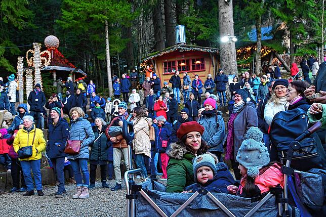 Bild 2: Weihnachtszauber Triberg: Ab jetzt leuchten wieder eine Million Lichter