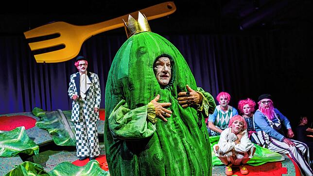 Martin Zysset spielt den Gurkenkönig am Opernhaus Zürich.