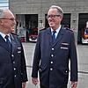 Joachim Mäder (links) und Ewald Moser blicken auf ein langes gemeinsames Feuerwehrleben in Uhldingen-Mühlhofen zurück. 1975 traten sie ...