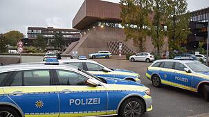 Dutzende Bombendrohungen sollen nach Überzeugung der Generalstaatsanwaltschaft keinen terroristischen Hintergrund gehabt haben. (Archivbild)