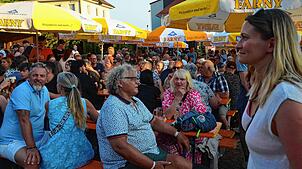 Gutes Wetter, gute Musik und gute Stimmung am Samstagabend.