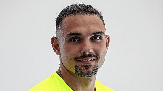 Torwart Andrea Hoxha ist mit der Leistung seines FC 08 Villingen unzufrieden.