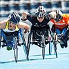Merle Menje (links) in Aktion beim 5000m T54-Finale der Frauen bei den Para-Leichtathletik-Europameisterschaften in Bydgoszcz, Nordpolen.