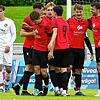 Die Spieler des TV Konstanz feiern ihr Tor beim 1:1 in Salem.