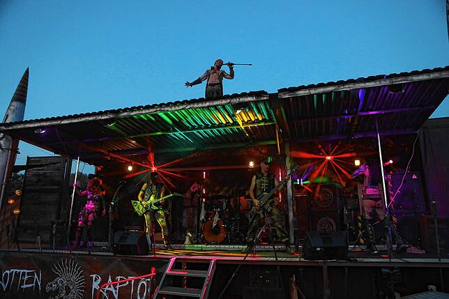 Bild 17: Die schönsten Bilder vom Fantasy Festival &bdquo;Das große Treffen&lsquo;&ldquo; von Freitag (Teil 2)