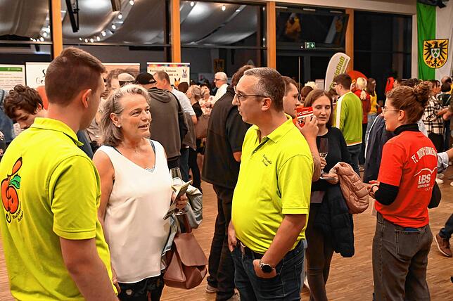 Bild 17: Bilder vom ersten Neubürgerempfang mit Vereinsaustausch in Bodman-Ludwigshafen