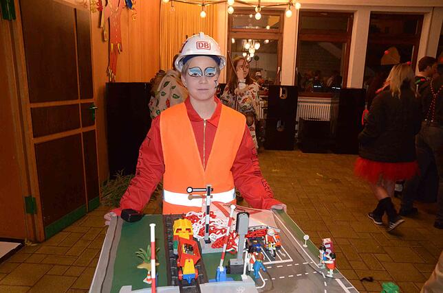 Bild 4: „Firlefanz-und- Narrentanz“ in Markdorf