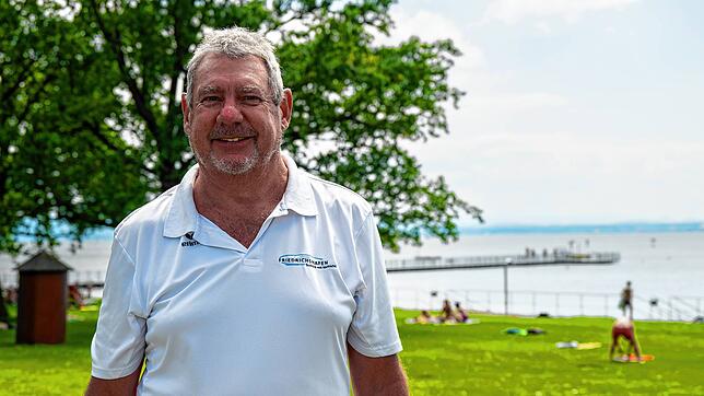 Theo Schlegel ist seit 25 Jahren Betriebsleiter des Strandbads in Friedrichshafen. Am Ende der nächsten Saison geht er in den Ruhestand.