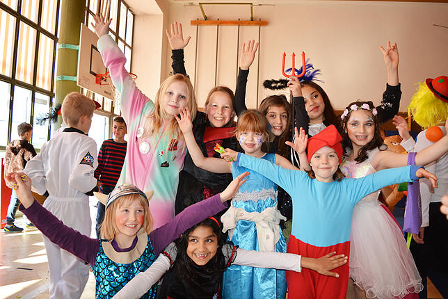 Große Freude herrschte bei den Kindern der Jakob-Gretser-Grundschule, die von den Markdorfer und Ittendorfer Narren befreit und in die ...