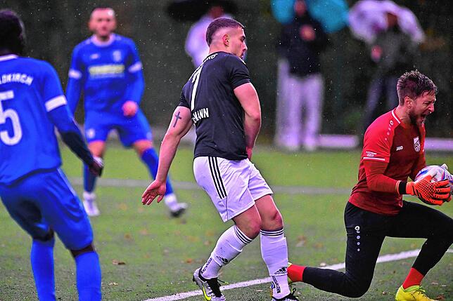 Bild 25: SV 08 Laufenburg sichert ein 1:1 gegen FC Waldkirch &ndash; und wir haben die Bilder!