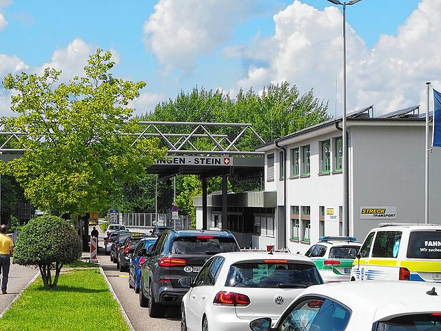 Am 1. August feiern die Schweizer ihren Nationalfeiertag und kommen dafür gerne auch über die Grenze, wie hier in Bad Säckingen, auch ...