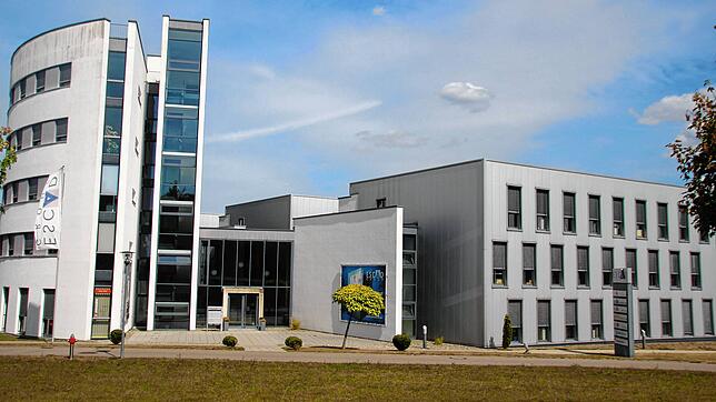 Die Hightechschmiede Escad im Industriegebiet &bdquo;Hesselbühl&ldquo;.