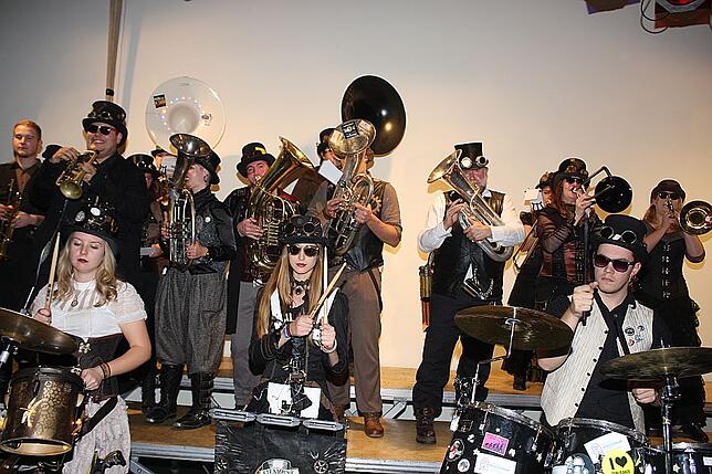 Bild 22: 14. WARM UP PARTY der Guggenmusik "Die Taktlosen" in  Sunthausen