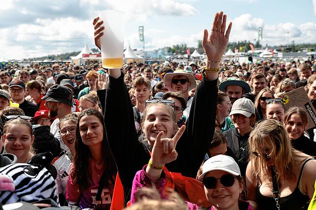Bild 27: Alle Bilder vom Southside-Auftritt von Sängerin Paula Hartmann