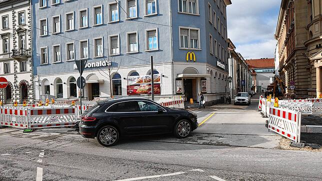 Das Parkhaus Dammgasse bei der Marktstätte ist geöffnet, aber die Zufahrt ist wegen der Baustelle am Bahnhofplatz erschwert.