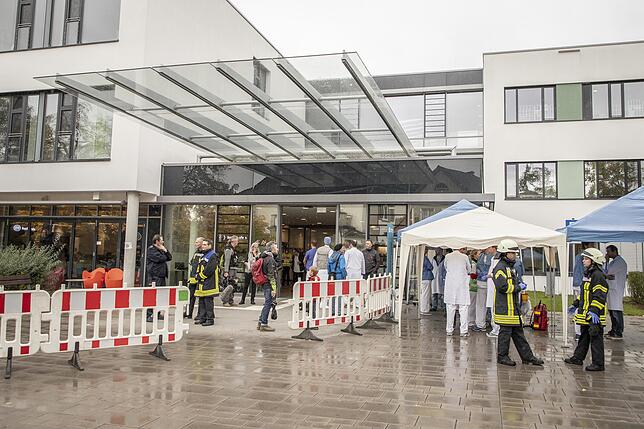 Bild 5: Anti-Terror-Übung: Wie sich das Klinikum Konstanz auf einen Anschlag mit Schwerverletzten vorbereitet