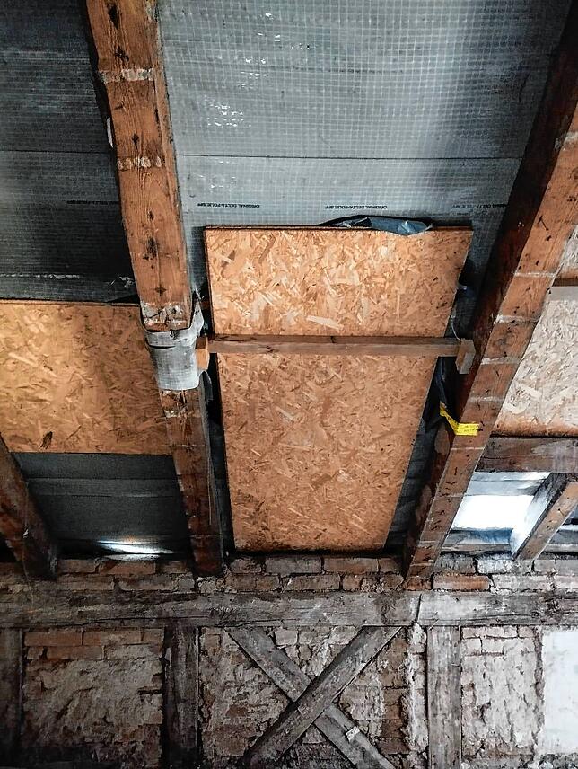 Es werde im Haus gearbeitet, meint der Freund des Eigentümers.