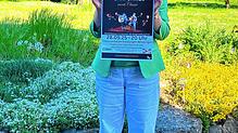 Silke Regitz von der Bürgerstiftung Rielasingen-Worblingen freut sich auf das Graceland-Benefizkonzert. Foto: Dagmar Wenzler-Beger