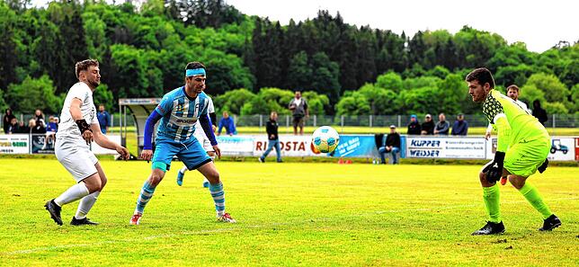 Bild 5: Unsere Bildergalerie vom Kreisliga-Spitzenspiel zwischen dem FC Hüfingen und der SG Triberg/Nußbach