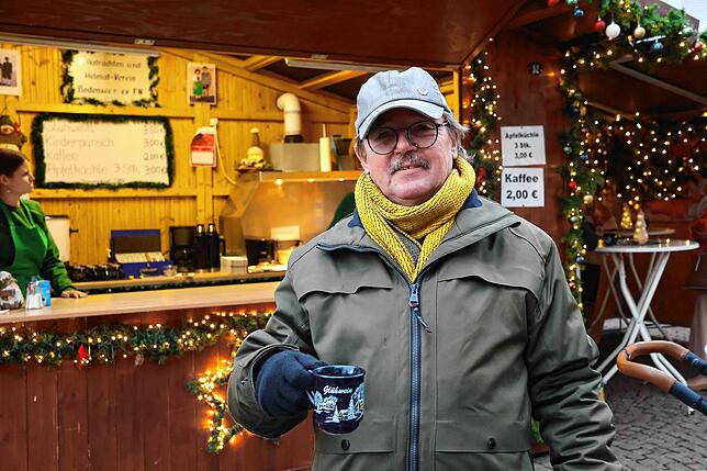 Ingo Ziegler findet 3,50 Euro für eine Tasse Glühwein in Ordnung.