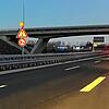 Die B 31-neu in Fahrtrichtung Friedrichshafen. Im Hintergrund ist ein großes Aufgebot der Einsatzkräfte vor dem Waggershauser Tunnel zu ...