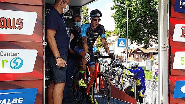 Premiere: Der Bad Säckinger Mountainbiker Mark Jagenow sammelte beim &bdquo;Riderman&ldquo; in Bad Dürrheim erste Erfahrungen als ...