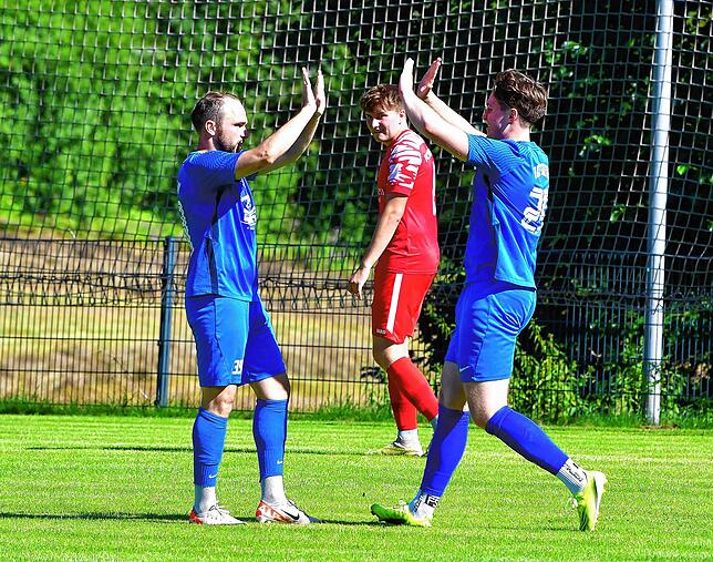 Bild 4: TuS Stetten siegt 6:2 beim FC Schlüchttal – und wir haben Bilder!