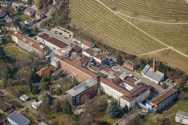 Zu verwinkelt, zu lange Wege: Das Singener Krankenhaus ist laut einem Strukturgutachten kaum noch zukunftsfähig.