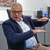 Peter Kolb (61) von Sport Gruner.