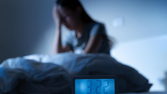 Warum wache ich immer zwischen 3 und 4 Uhr nachts auf? In der Wolfsstunde können hormonelle Ungleichgewichte Ihren Schlaf stören. Warum ...