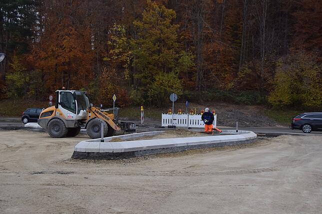 Bild 9: Fotos von der Straßenbaustelle zwischen B313 und Wahlwies aus: Alles nimmt langsam wieder Form an