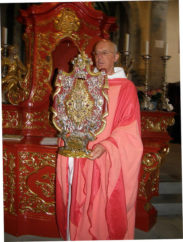 Die Jesus-Reliquie Heilig-Blut ist ein großer kirchlicher Schatz, die im Reichenauer Münster aufbewahrt wird, erklärt Inselseelsorger ...