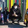 Freuen sich über die Aktion: Stella Barderas-Jäck, Frida Liebenow, Fabian Renner (Tierheimmitarbeiter) und Julia Hildebrandt (von links, ...