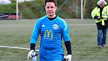 Hält den Jubiläums-Elfer: Ramon Winkler vom FC Wallbach behielt die Nerven und parierte den Strafstoß von Nico Reichardt vom FC ...