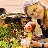 Gabi Wäscher leitet den Waldkindergarten Wurzelzwerge in Meßkirch. Aus Naturmaterialien werden bei den Wurzelzwergen gerne Spielsachen ...