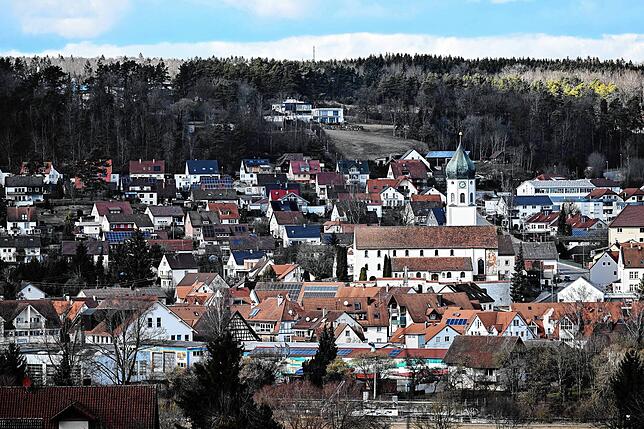 Sigmaringen, Ortsteil Laiz: Zwei Mal innerhalb von 24 Stunden sind sogenannte Spaziergänger in der vergangenen Woche am Wohnhaus von ...